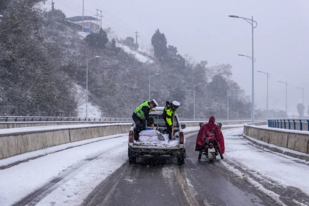 雪岸镇最新交通动态报道